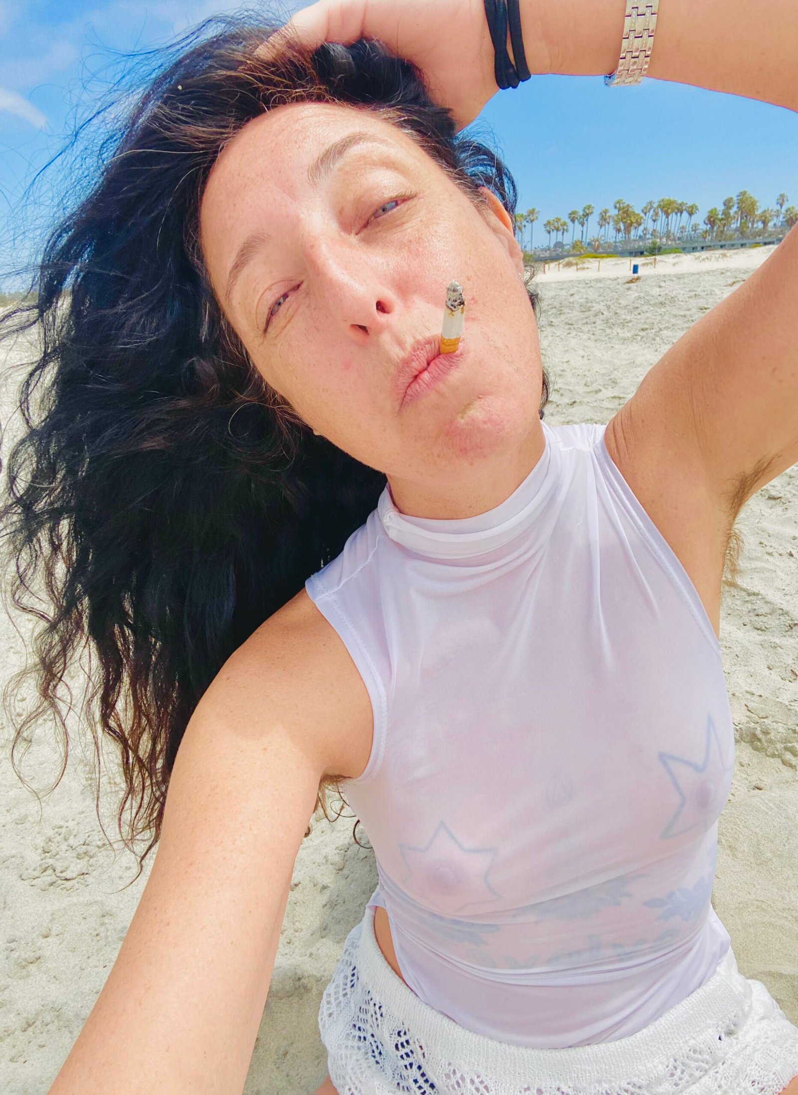 Home b4e9608c 8155 4d4b 8e3c 0b25751d4814